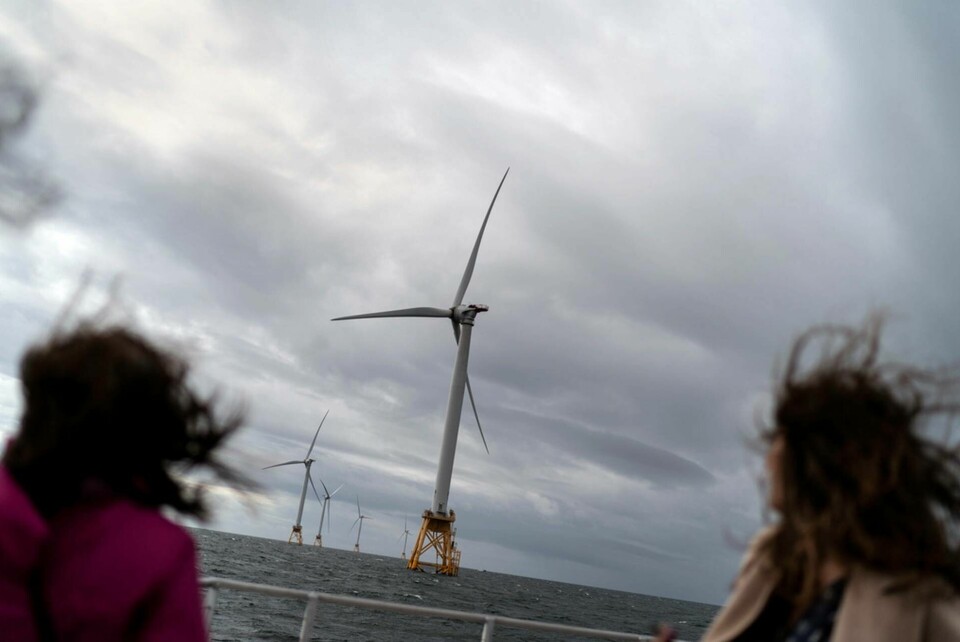 Ørsted satsar hårt på havsbaserad vindkraft. Bilden är från företagets projekt vid Rhode Islands kust i USA. Foto: David Goldman/AP/TT