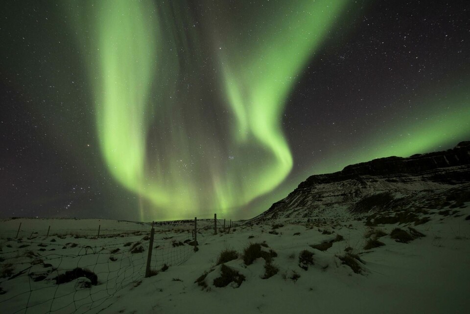 Den magnetiska nordpolens snabba flytt från norra Kanada i riktning mot Sibirien kan innebära tekniska utmaningar för bland annat flygbranschen. Även möjligheten att se norrsken i norra Kanada kan påverkas. Arkivbild. Foto: Rene Rossignaud/AP
