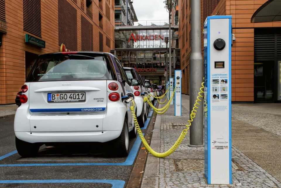 Sverige har fem offentliga laddplatser per 100 km väg, vilket placerar oss på en sjätteplats inom EU. Foto: Avda Sverige har fem offentliga laddplatser per 100 km väg, vilket placerar oss på en sjätteplats inom EU. Foto: Avda