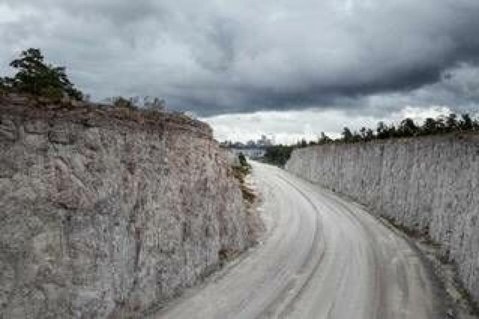Vägen från Cementas kalkbrott i Slite vid File Hajdar. Foto: Karl Melander/ TT