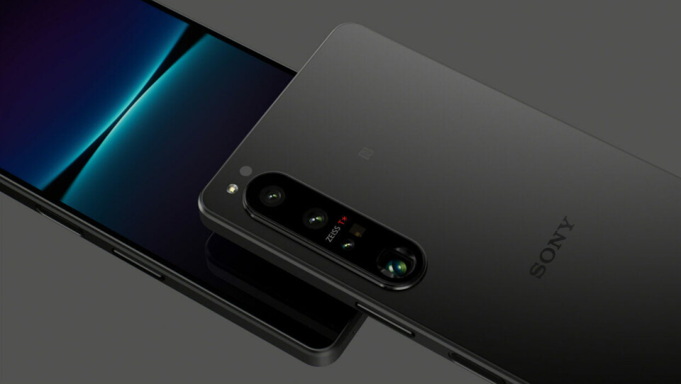 På baksidan av Xperia Mark 1 IV finns ett kamerahus med tre 12 MP-objektiv. Foto: Sony På baksidan av Xperia Mark 1 IV finns ett kamerahus med tre 12 MP-objektiv. Foto: Sony