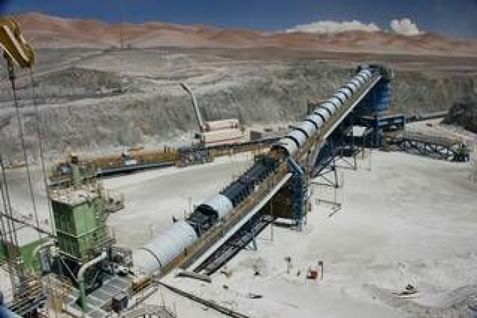 Koppargruvan i norra Chile är fjärrstyrd till över 80 procent. ”Så där finns inte mycket folk på plats, vilket gör den mycket lämplig för en sådan här pilot”, säger SKF:s Rigoberto Moreno.