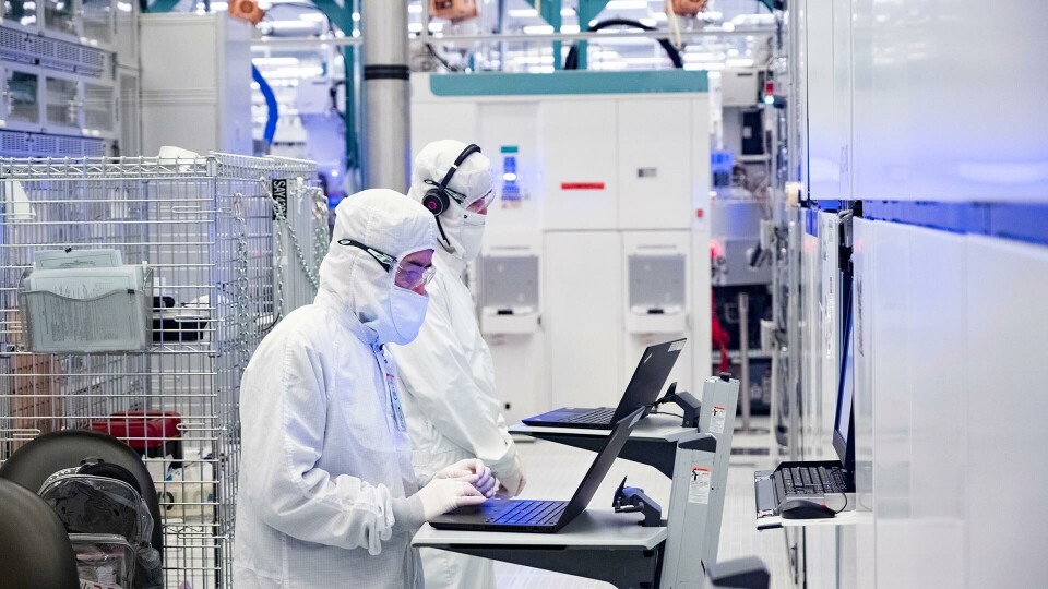 Inifrån en av Intels chipfabriker. Foto: Intel Inifrån en av Intels chipfabriker. Foto: Intel