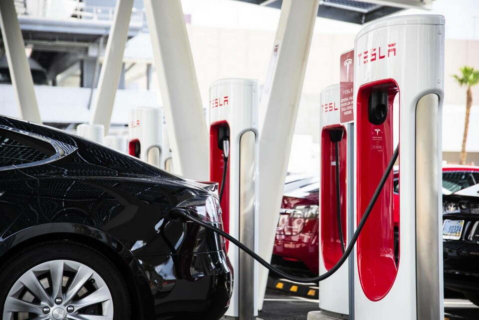 Tesla har fler än 25 000 snabbladdare i hela världen. Arkivbild. Foto: Wade Vandervort/AP/TT Tesla har fler än 25 000 snabbladdare i hela världen. Arkivbild. Foto: Wade Vandervort/AP/TT