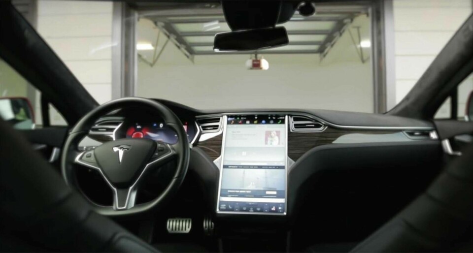 Tesla Summon kan hitta en parkeringsplats åt dig. Foto: Tesla