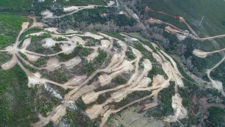 Mina Do Barroso är den tilltänkta platsen för brytning av litiumhaltig spodumen i Portugal. Där kan 27 miljoner ton litiumhaltigt spodumen kan utvinnas där, enligt beräkningar. Foto: Savannah Resources.