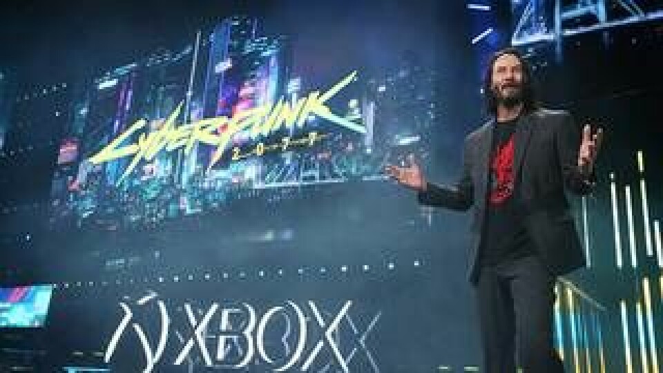 Keanu Reeves drog åt sig jubel när han presenterade efterlängtade spelet Cyberpunk 2077. Foto: TT/AP