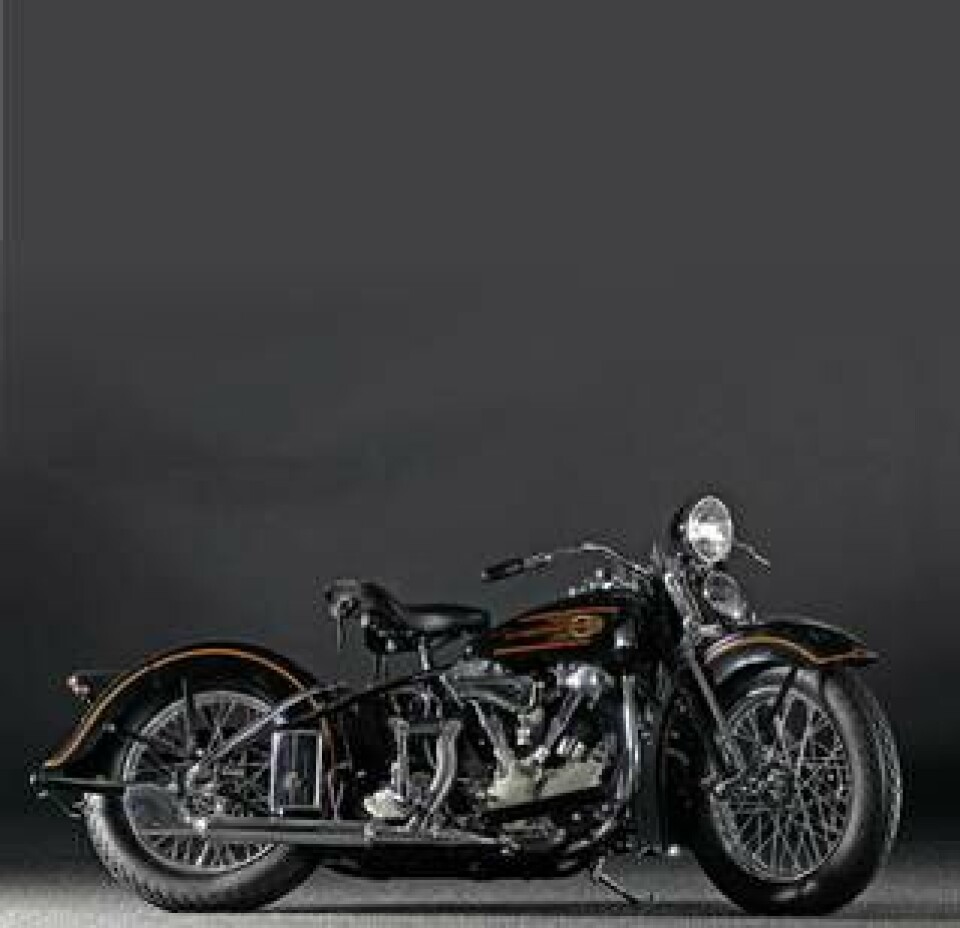 På 30-talet gick läget från besvärligt till akut. Man försökte vända trenden med tekniska förbättringar som ’knucklehead’-motorn. Harley-Davidson Knucklehead ELS från 1937. Foto: Foto: Harley Davidson