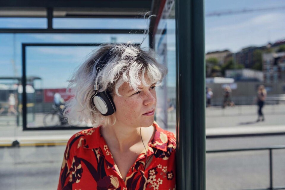 Svårt att hinna beta av alla poddar nu när fler naturliga lyssningstillfällen försvunnit i och med coronapandemin? Här är några tips som gör att du kan komma ikapp. Foto: Stina Stjernkvist/TT Svårt att hinna beta av alla poddar nu när fler naturliga lyssningstillfällen försvunnit i och med coronapandemin? Här är några tips som gör att du kan komma ikapp. Foto: Stina Stjernkvist/TT