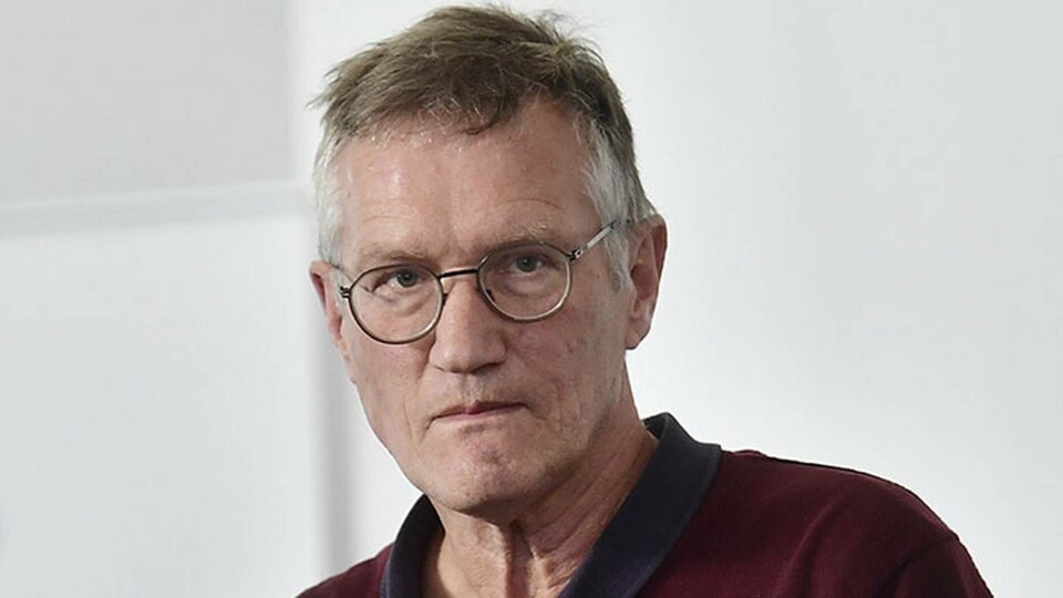 Statsepidemiolog Anders Tegnell tycker inte att strategin 'hammaren och dansen' skiljer sig nämnvärt från den strategi som redan tillämpas i Sverige. Foto: TT Statsepidemiolog Anders Tegnell tycker inte att strategin 'hammaren och dansen' skiljer sig nämnvärt från den strategi som redan tillämpas i Sverige. Foto: TT