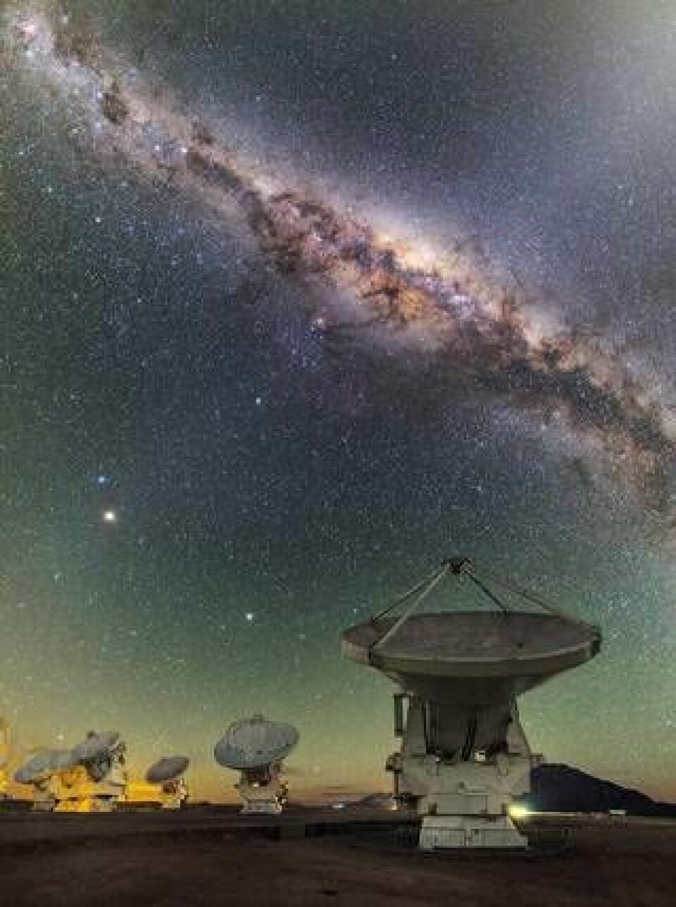 Alma-teleskopet i Chile. Foto: ESO/B. Tafreshi, licens: CC
