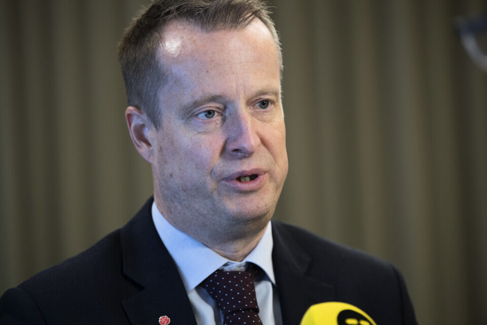 Digitaliseringsminister Anders Ygeman står fast vid bredbandsmålen. Foto: Fredrik Sandberg/TT Digitaliseringsminister Anders Ygeman står fast vid bredbandsmålen. Foto: Fredrik Sandberg/TT