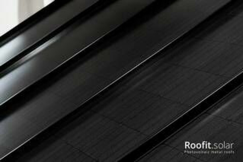 Estniska Roofit Solar tillverkar plåttak som producerar solel. Produkten kombinerar framgångsrikt en effektiv solpanellösning med ett arkitektoniskt attraktivt och miljövänligt plåttak som också gör det möjligt för historiska byggnader att dra nytta av nya tekniska framsteg, enligt juryn. Foto: Roofit Solar Energy