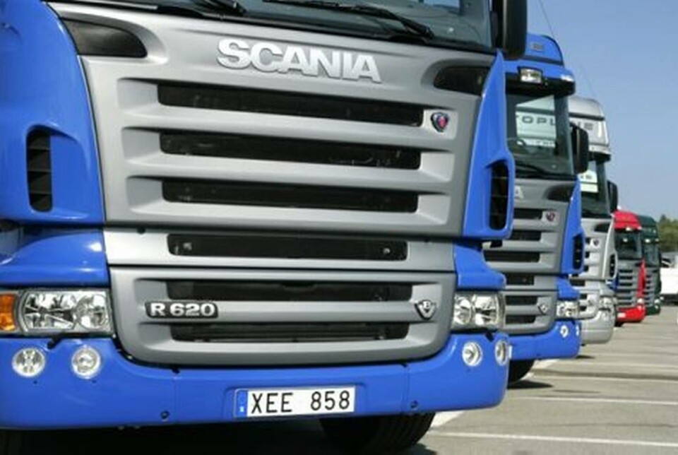 Scania har lagt ett forskninguppdrag på Internactive Institute i Piteå om varningssystem för lastbilar och bussar. Scania har lagt ett forskninguppdrag på Internactive Institute i Piteå om varningssystem för lastbilar och bussar.