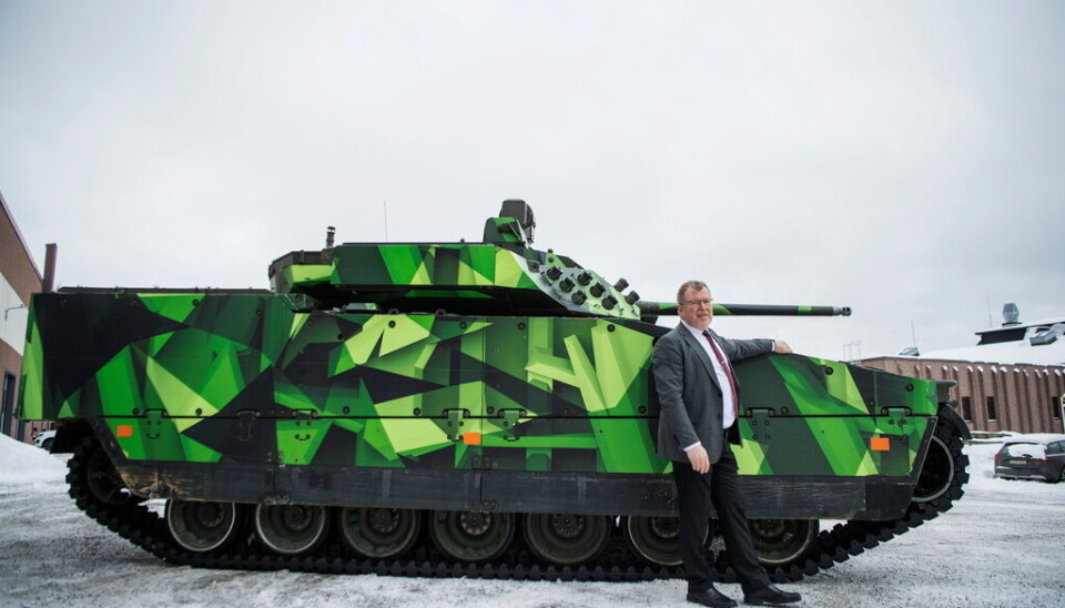 BAE Systems Hägglunds vd Tommy Gustafsson-Rask vid en CV90 (Stridsfordon 90) som tillverkas i Örnsköldsvik. Arkivbild. BAE Systems Hägglunds vd Tommy Gustafsson-Rask vid en CV90 (Stridsfordon 90) som tillverkas i Örnsköldsvik. Arkivbild.