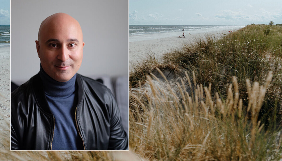 Dan Hasson, stressforskare. Strand på Österlen. Dan Hasson, stressforskare. Strand på Österlen.