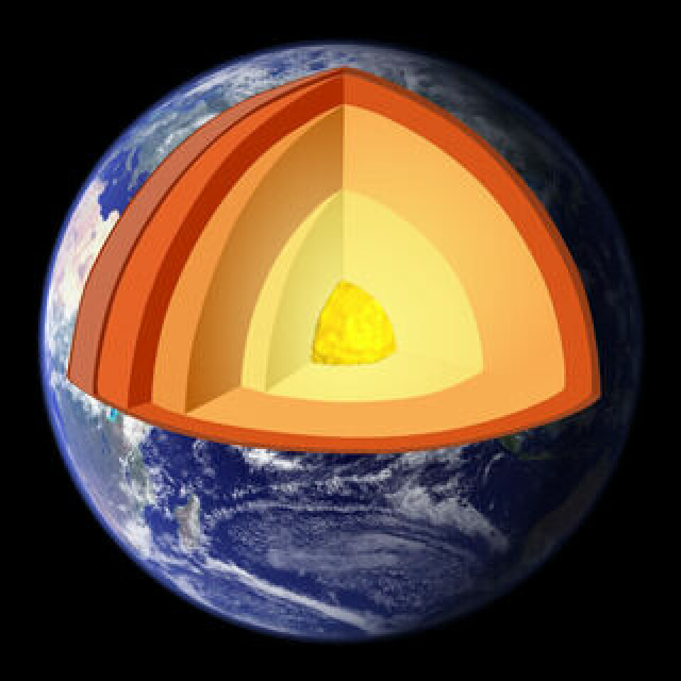 Illustration av jordens inre. Manteln är den ljusorangea delen. Foto: CharlesC/Wikimedia