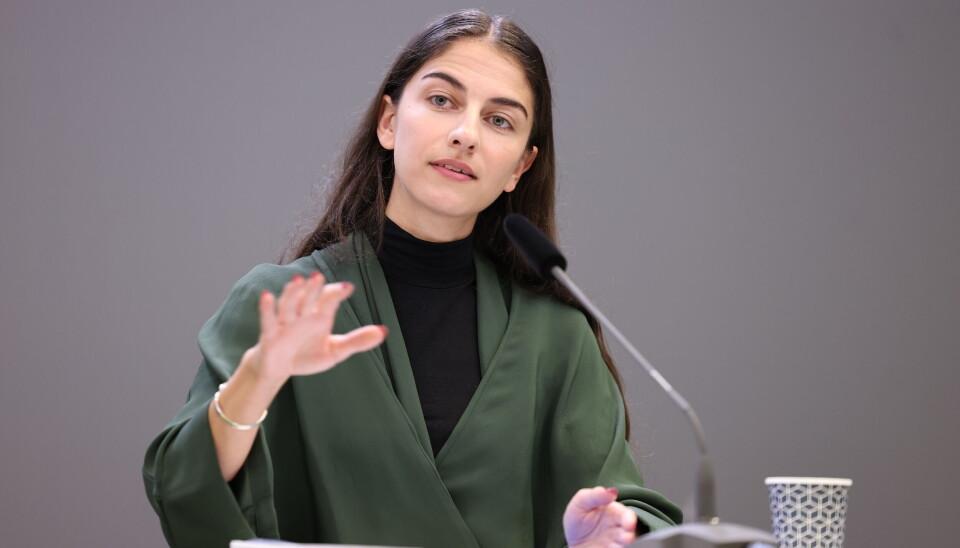 Klimat- och miljöminister Romina Pourmokhtari på pressträffen med Strålsäkerhetsmyndighetens vikarierande generaldirektör Michael Knochenhauer om framtida kärnkraft.om framtida kärnkraft. Arkivbild. Klimat- och miljöminister Romina Pourmokhtari på pressträffen med Strålsäkerhetsmyndighetens vikarierande generaldirektör Michael Knochenhauer om framtida kärnkraft.om framtida kärnkraft. Arkivbild.