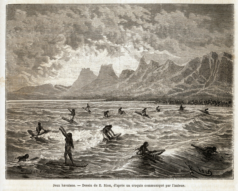 Polynesiska invandrare tog surfingen till Hawaii. Med långa och tunga brädor av trä skapades ögruppens surfkultur.