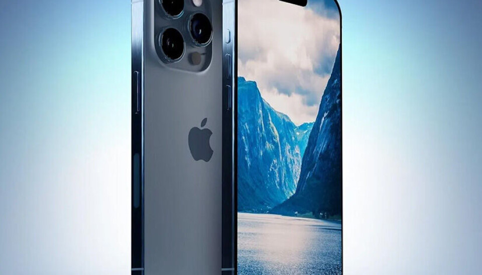 Iphone 15? Här är en konceptbild framtagen utifrån olika rykten om nästa Appletelefon. Två Iphone står på högkant mot en ljusblå bakgrund. På den ena mobilen syns baksidan, på den andra framsidan.