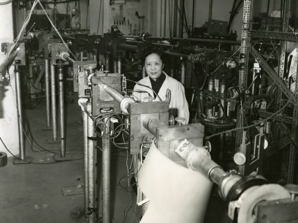 Chien-Shiung Wu i sitt laboratorium på Columbia University, där hennes banbrytande forskning ledde fram till det kvantfysikaliska ”Wu-experimentet” – som visade att partiklar rör sig i ett vänsterspinn.