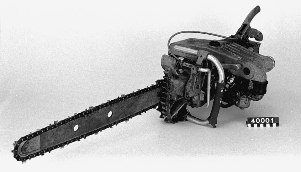 Be-Bo blev den första enmansmotorsågen som serietillverkades i Sverige. Den lanserades 1949, vägde 20 kilo och drevs av en motor med 4,5 hästkrafter. Be-Bo blev den första enmansmotorsågen som serietillverkades i Sverige. Den lanserades 1949, vägde 20 kilo och drevs av en motor med 4,5 hästkrafter.