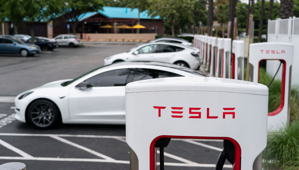 En viktig ingrediens för att tillverka elbilsbatterier är grafit. Nu begränsar Kina exporten av råvaran. Arkivbild. En viktig ingrediens för att tillverka elbilsbatterier är grafit. Nu begränsar Kina exporten av råvaran. Arkivbild.