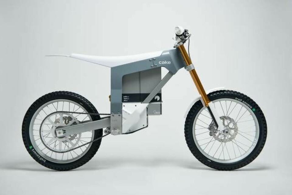 Terrängmotorcykeln Kalk är gjord för turer i skog och mark. Foto: Cake