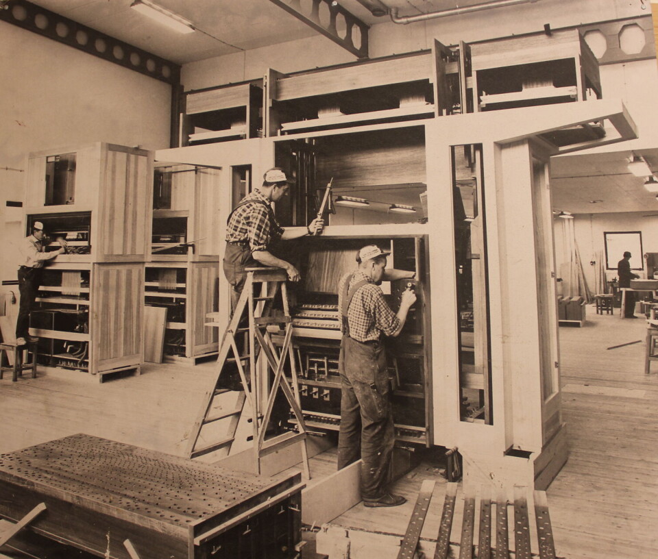 En gång i tiden hade Grönlunds Orgelbyggeri 30 anställda, men tiderna är tuffare i dag. Bilden är från 1960-talet.