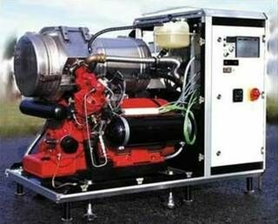 Cleanergys 9 kW Stirlingmotor med generator. Hela paketet väger cirka 250 kilo. Vevaxlar och annan mekanik är standardprodukter i bilindustrin, som Cleanergy köper från Volvos och Saabs underleverantörer.