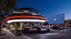 Tesla öppnar retrofuturistisk diner i Hollywood