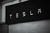 Brandrisk – Tesla återkallar över 10 000 batterier