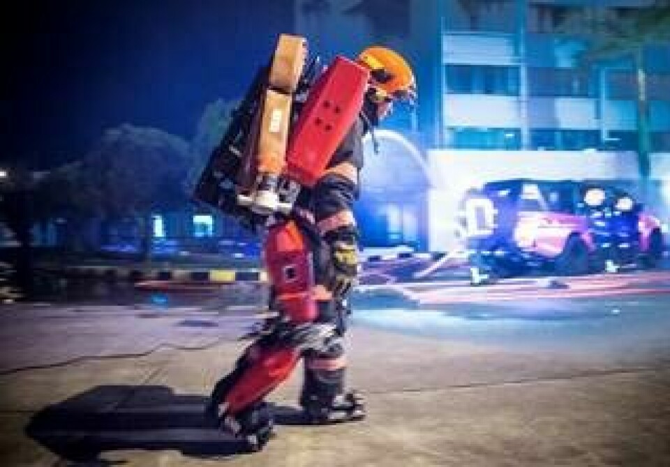 Exoskelett ska hjälpa SCDF:s brandmän genom att lätta bördan med 60 kg. Foto: Government Technology