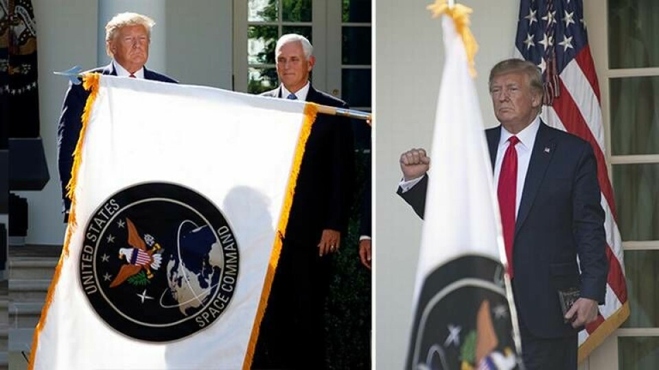 President Donald Trump och vicepresident Mike Pence tittar på den nya försvarsgrenens vapenflagga. Foto: CAROLYN KASTER