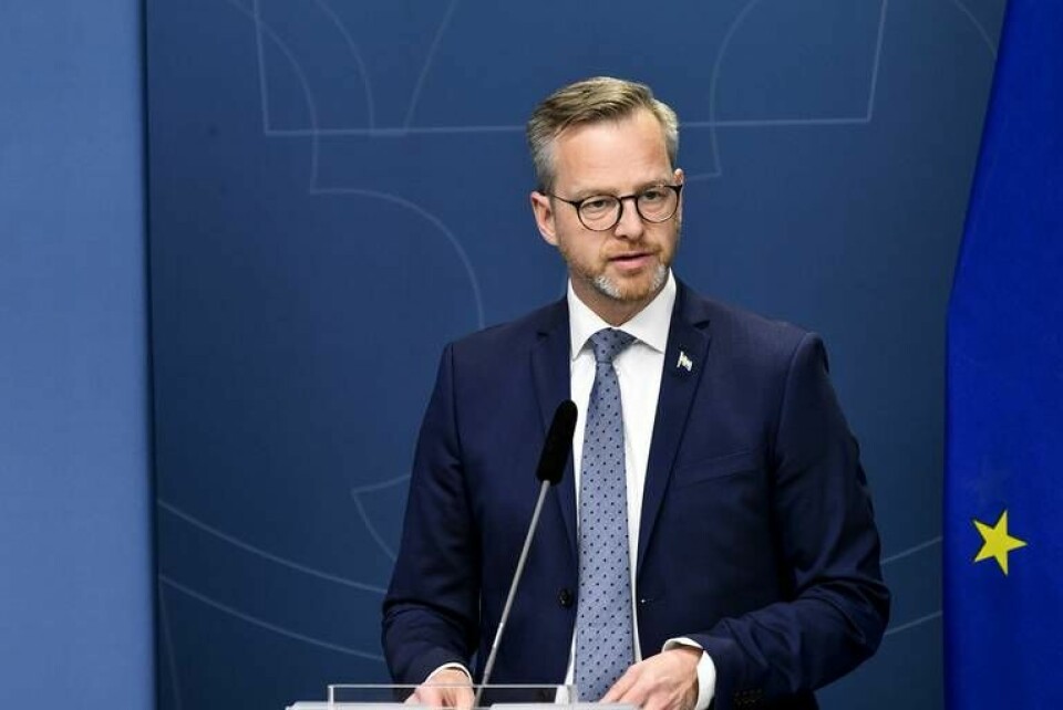 Inrikesminister Mikael Damberg (S) välkomnar utredningsförslaget om förbud mot anonyma kontantkort. Foto: Henrik Montgomery/TT