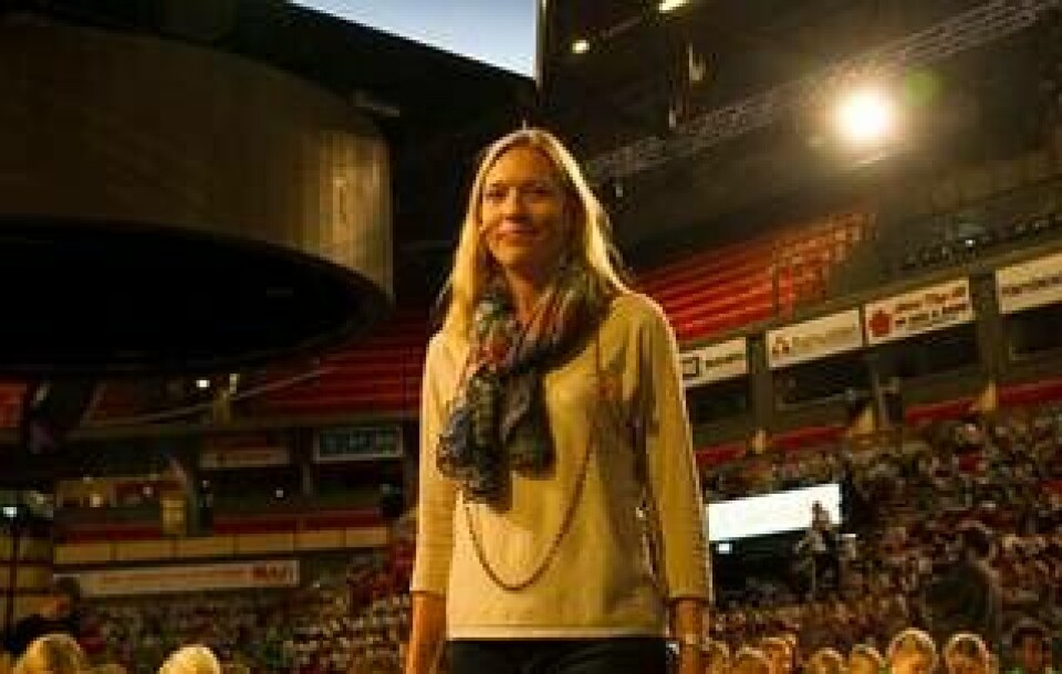 Josefine Rejler, mattelärare sedan 20 år tillbaka, höll lektionen med rekorddeltagandet som nu kvalat in i Guinness Rekordbok. Foto: Mattecentrum