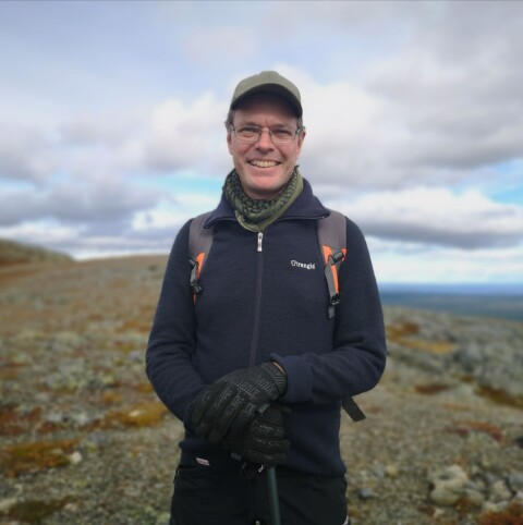 Steven Hellan, cnc-operatör och utbildad arkeolog, som är ansvarig för Trangias museum i Trångsviken. Foto: Trangia Steven Hellan, cnc-operatör och utbildad arkeolog, som är ansvarig för Trangias museum i Trångsviken. Foto: Trangia
