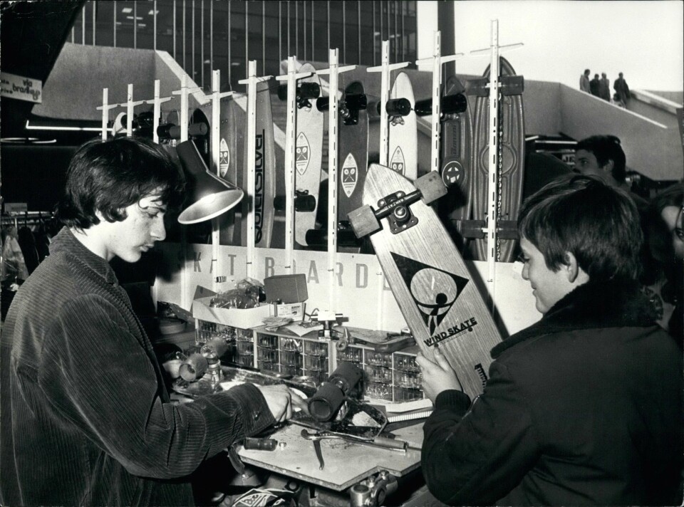 Det som räknas som en ”riktig” skateboard tillverkas än i dag av sju lager lönnträ och epoxylim. Foto: KEYSTONE PICTURES USA/TT Det som räknas som en ”riktig” skateboard tillverkas än i dag av sju lager lönnträ och epoxylim. Foto: KEYSTONE PICTURES USA/TT