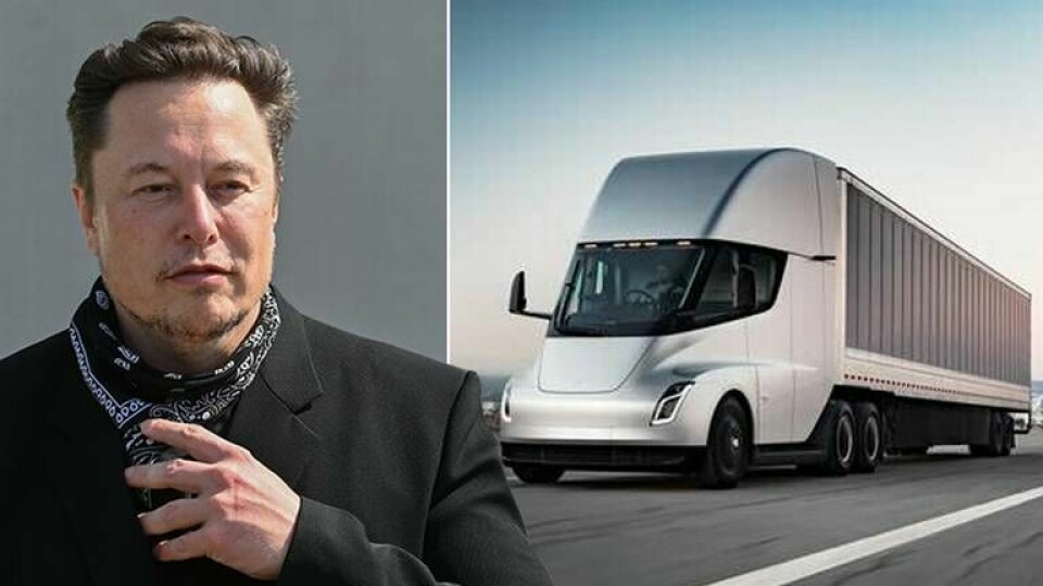 Teslas vd Elon Musk och företagets ellastbil Semi. Foto: Tesla och TT