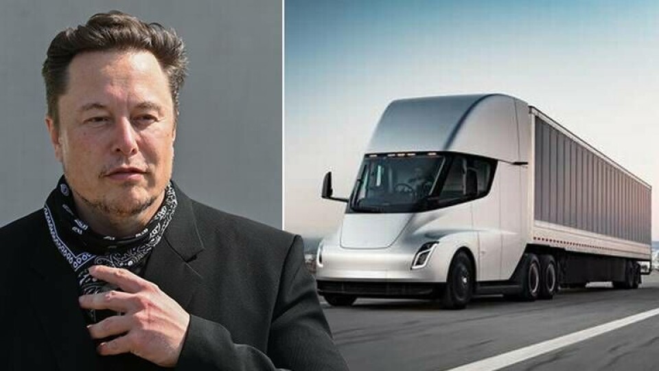 Teslas vd Elon Musk och företagets ellastbil Semi. Foto: Tesla och TT Teslas vd Elon Musk och företagets ellastbil Semi. Foto: Tesla och TT