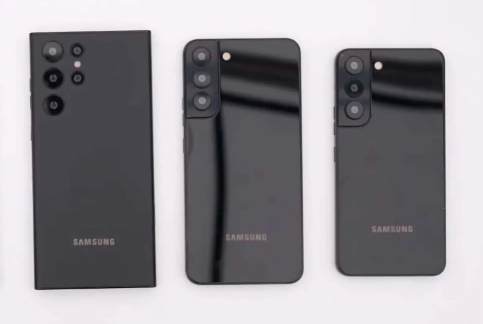 Är det här kommande Galaxy S22-serien? Foto: Unbox Therapy Är det här kommande Galaxy S22-serien? Foto: Unbox Therapy