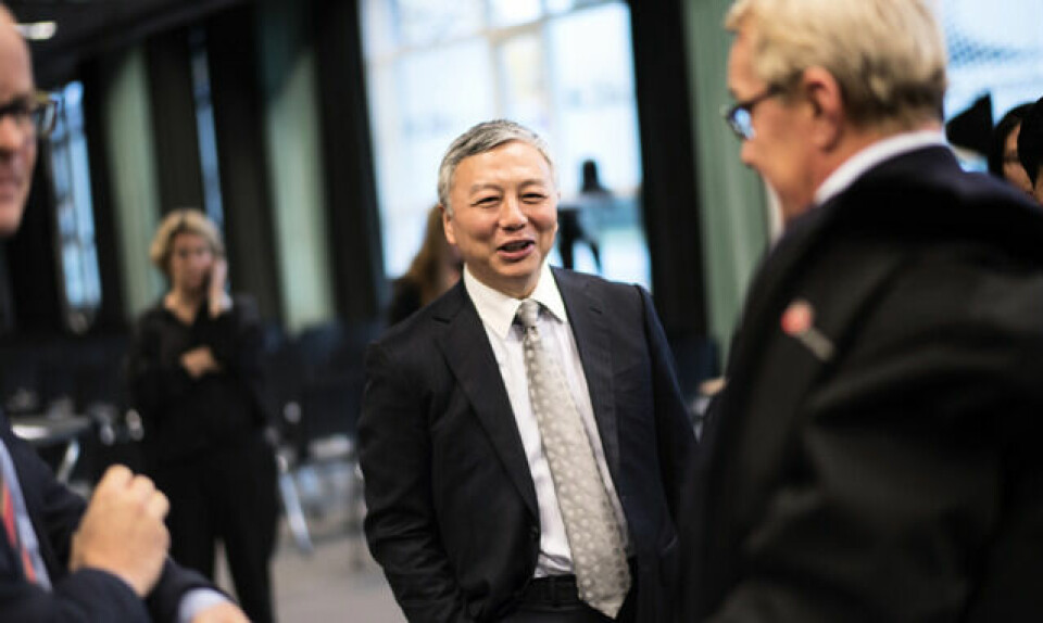 Nevs grundare Kai Johan Jiang (mitten) säljer sina aktier i bolaget. Han blir dock kvar som rådgivare. Foto: Björn Larsson Rosvall/TT