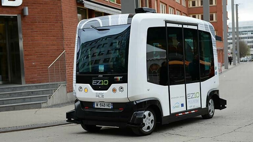 Självkörande ”mikrobussar” rullar just nu i Kista, uppkopplade mot Ericssons 5G-nät. Foto: Tommy Harnesk