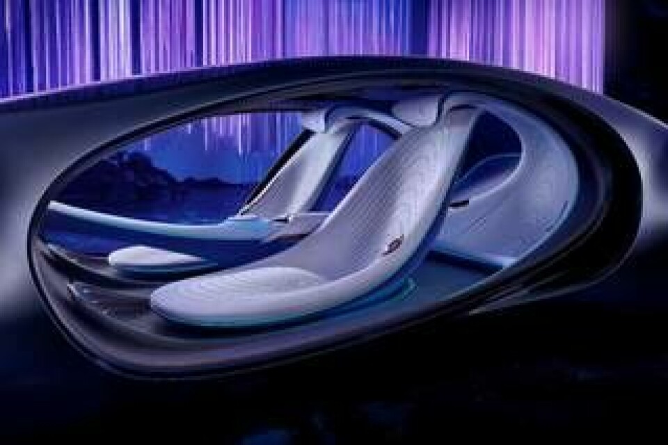 Mercedes-Benzs framtidsvision är självkörande och saknar ratt. Istället 'interagerar' passagerarna bilen genom att lägga en handen på en slags kontroll som finns i mittkonsolen. Foto: Mercedes-Benz AG - Global Commun