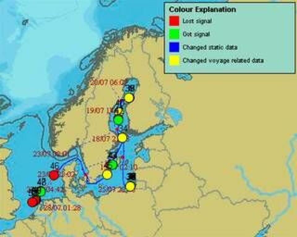 Här syns hur Arctics Seas AIS-signaler slagits av och på och stundtals försvunnit från AIS-systemet. Röd ring är förlorad signal, grön ring betyder AIS-kontakt. Karta: Sjöfartsverket.
