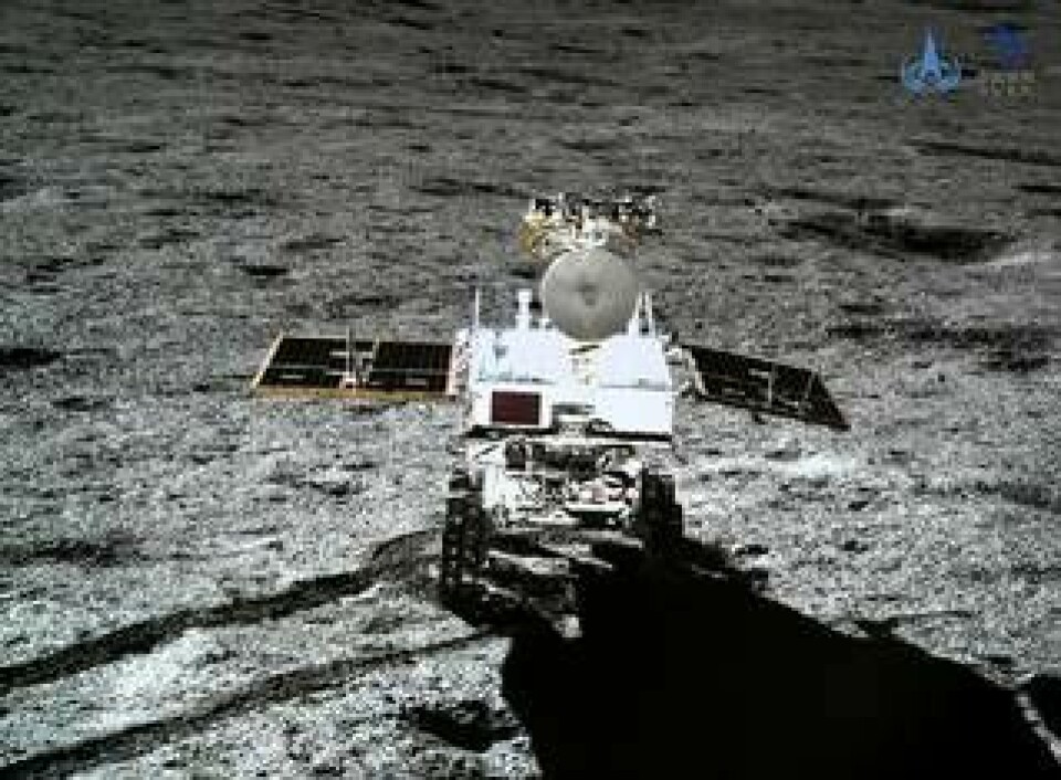 Yutu-2, på en bild tagen av kamera på månsonden Chang'e-4, 4 januari 2019. Foto: Xinhua