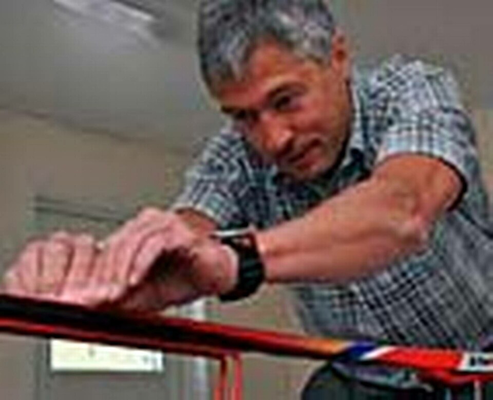 Leonid Kuzmin tycker stålsickel räcker Foto: Helena Lindh Leonid Kuzmin tycker stålsickel räcker Foto: Helena Lindh