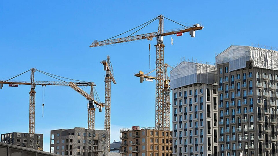 Byggkranar vid Hagastaden i Stockholm. Foto: TT Byggkranar vid Hagastaden i Stockholm. Foto: TT