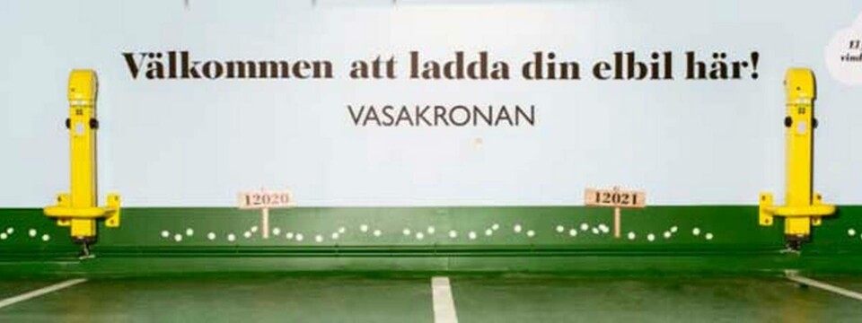 Laddningen betalas via parkeringsautomat eller mobilapp. Foto: Vasakronan Laddningen betalas via parkeringsautomat eller mobilapp. Foto: Vasakronan