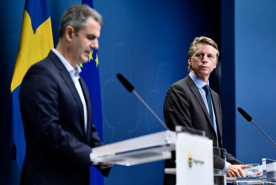 Näringsminister Ibrahim Baylan (t.v.) och miljö- och klimatminister Per Bolund håller under tisdagen en digital pressträff med anledning av situationen kring cementtillverkningen i Slite. Foto: Erik Simander/TT Näringsminister Ibrahim Baylan (t.v.) och miljö- och klimatminister Per Bolund håller under tisdagen en digital pressträff med anledning av situationen kring cementtillverkningen i Slite. Foto: Erik Simander/TT